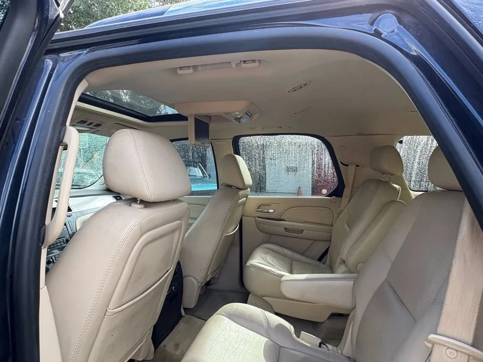 2007 Cadillac Escalade & EXT 3rd Gen - Image 10 of 19