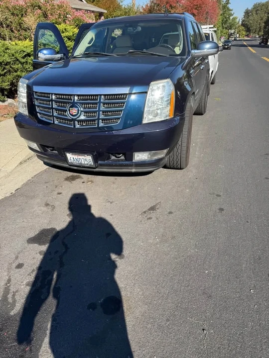 2007 Cadillac Escalade & EXT 3rd Gen - Image 3 of 5