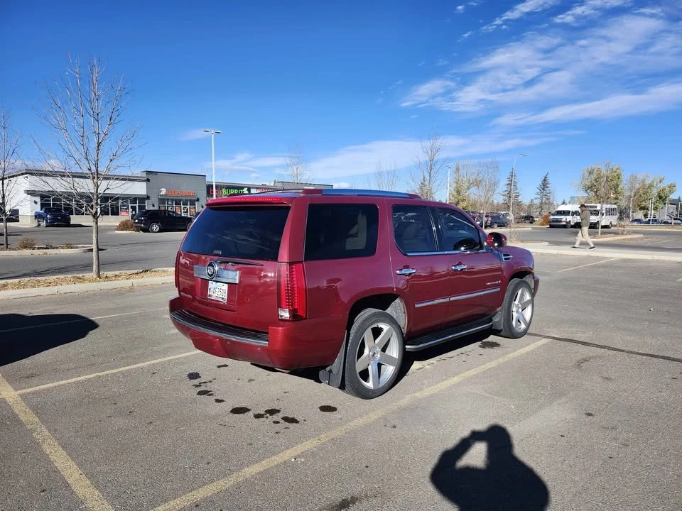2007 Cadillac Escalade & EXT 3rd Gen - Image 2 of 10