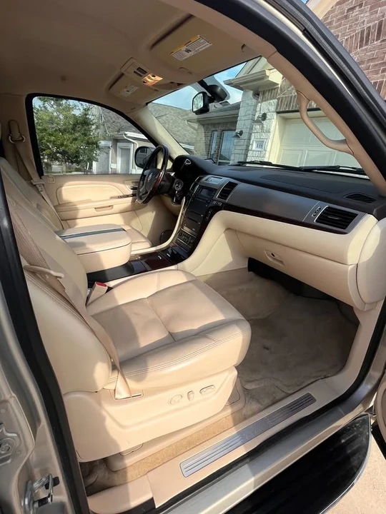 2007 Cadillac Escalade & EXT 3rd Gen - Image 11 of 13