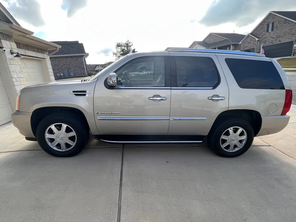 2007 Cadillac Escalade & EXT 3rd Gen - Image 8 of 13