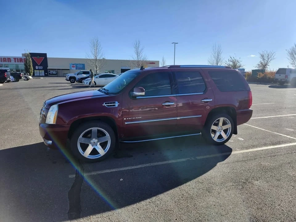 2007 Cadillac Escalade & EXT 3rd Gen - Image 10 of 10