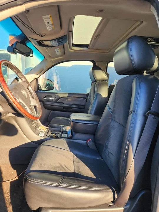 2007 Cadillac Escalade & EXT 3rd Gen - Image 8 of 8