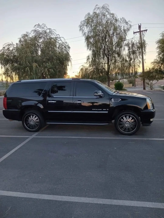 2007 Cadillac Escalade & EXT 3rd Gen - Image 15 of 16