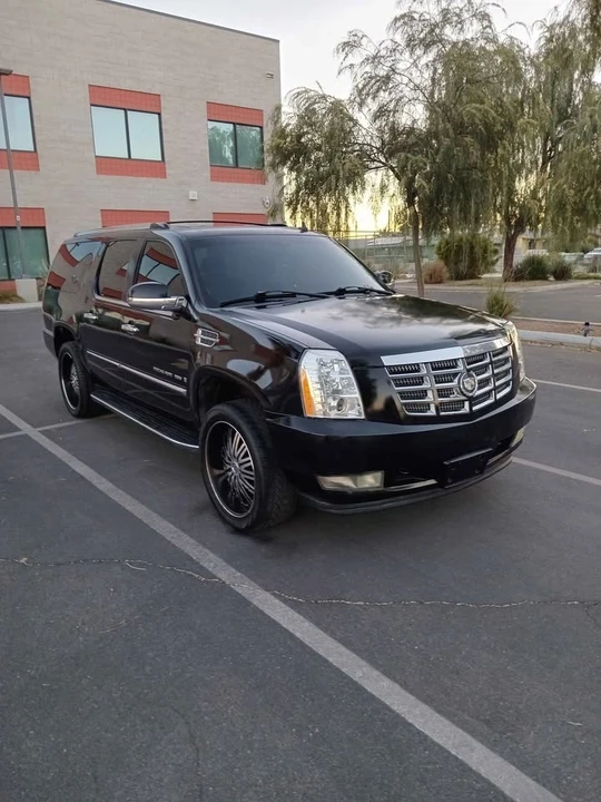 2007 Cadillac Escalade & EXT 3rd Gen - Image 4 of 16