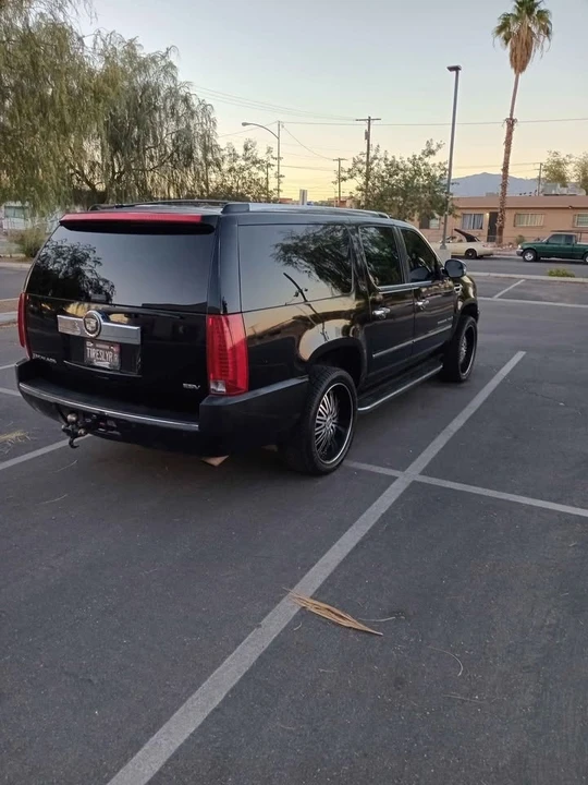 2007 Cadillac Escalade & EXT 3rd Gen - Image 8 of 16