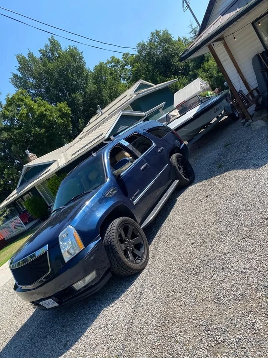2007 Cadillac Escalade & EXT 3rd Gen - Image 4 of 10
