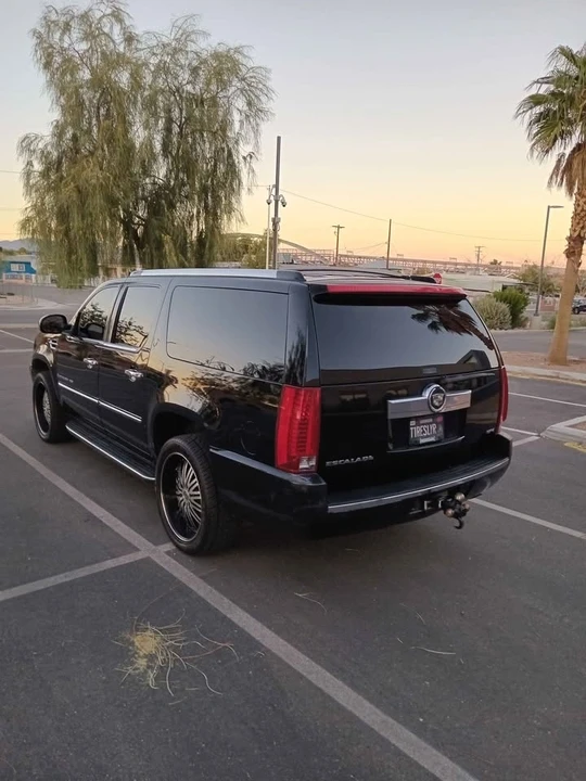 2007 Cadillac Escalade & EXT 3rd Gen - Image 7 of 16