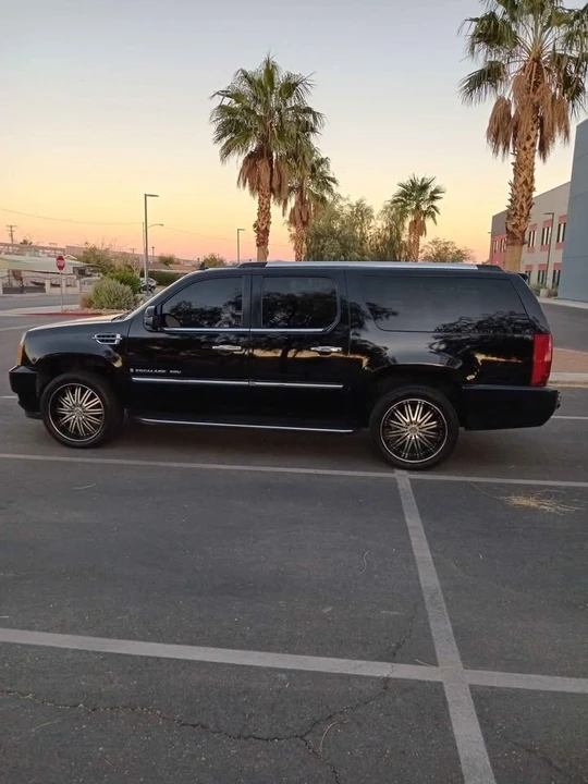 2007 Cadillac Escalade & EXT 3rd Gen - Image 6 of 16