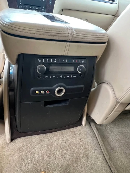 2007 Cadillac Escalade & EXT 3rd Gen - Image 11 of 15