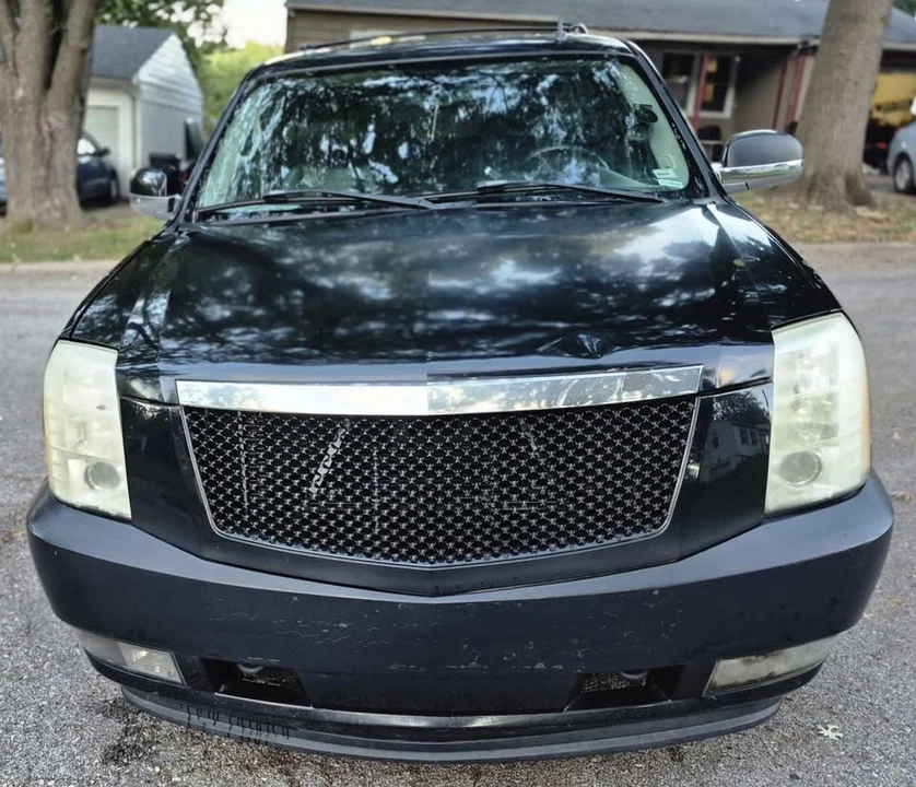 2007 Cadillac Escalade & EXT 3rd Gen - Image 13 of 13