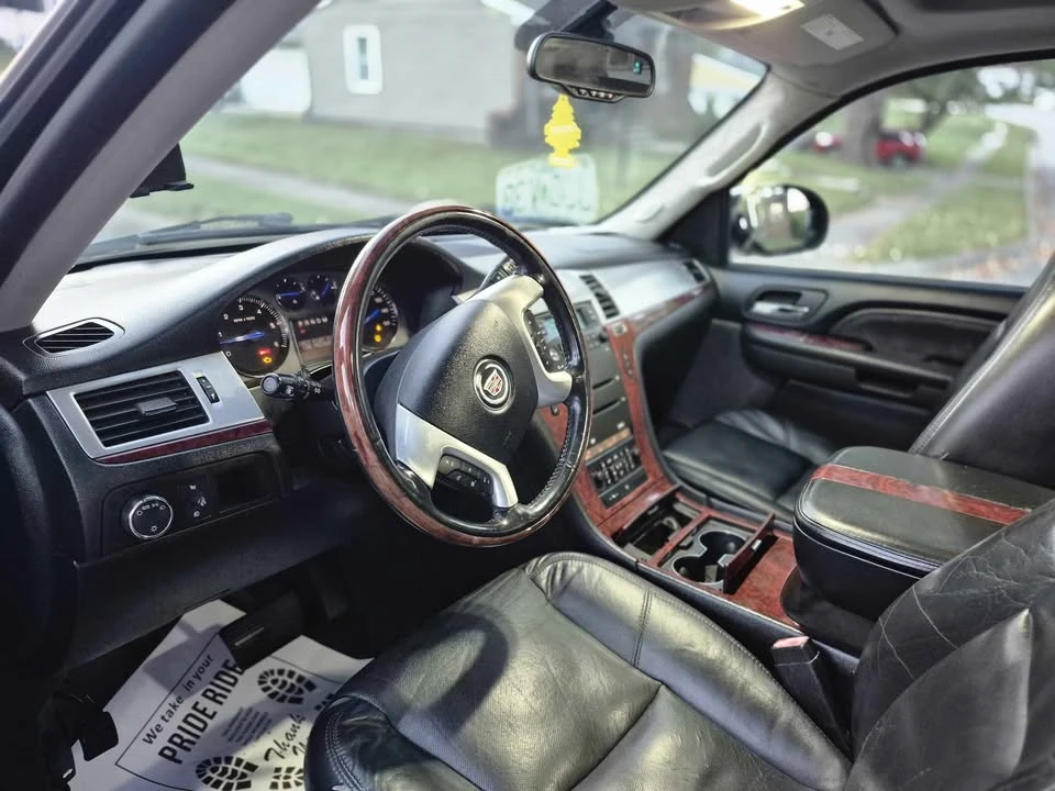 2007 Cadillac Escalade & EXT 3rd Gen - Image 3 of 13