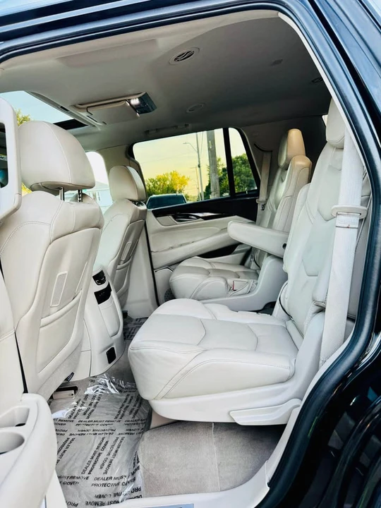 2007 Cadillac Escalade & EXT 3rd Gen - Image 9 of 16