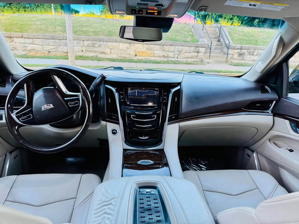 2007 Cadillac Escalade & EXT 3rd Gen - Image 7 of 16