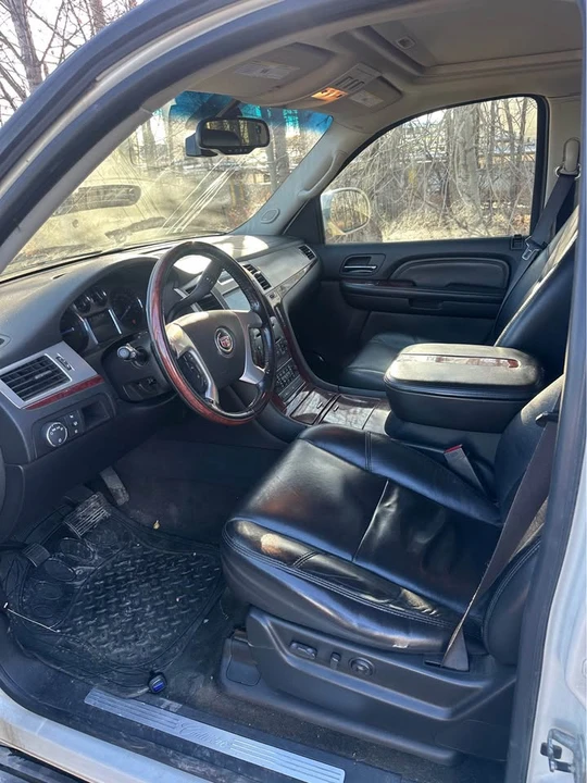 2007 Cadillac Escalade & EXT 3rd Gen - Image 6 of 11