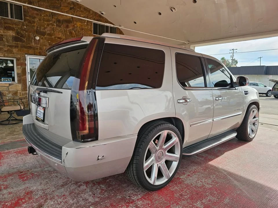 2007 Cadillac Escalade & EXT 3rd Gen - Image 5 of 19