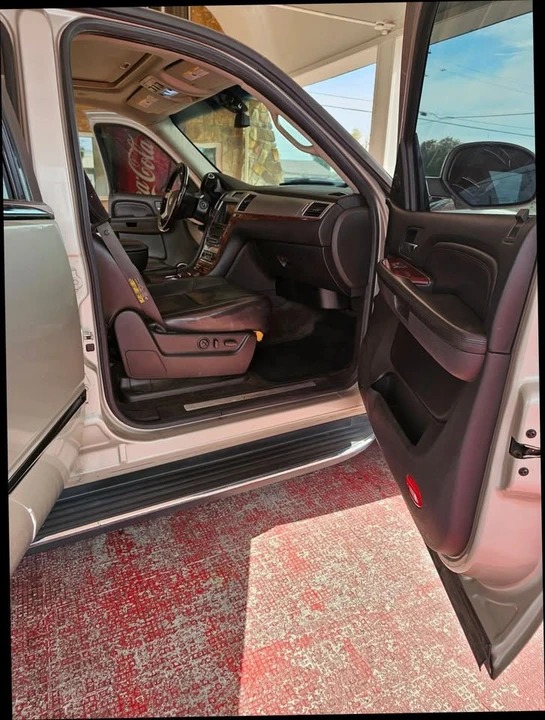 2007 Cadillac Escalade & EXT 3rd Gen - Image 18 of 19