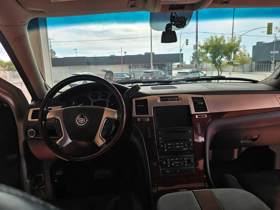 2007 Cadillac Escalade & EXT 3rd Gen - Image 17 of 19