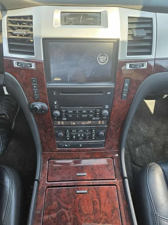 2007 Cadillac Escalade & EXT 3rd Gen - Image 11 of 14