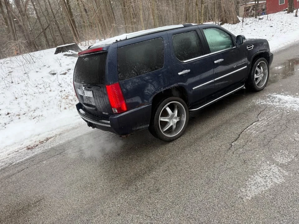 2007 Cadillac Escalade & EXT 3rd Gen - Image 5 of 9