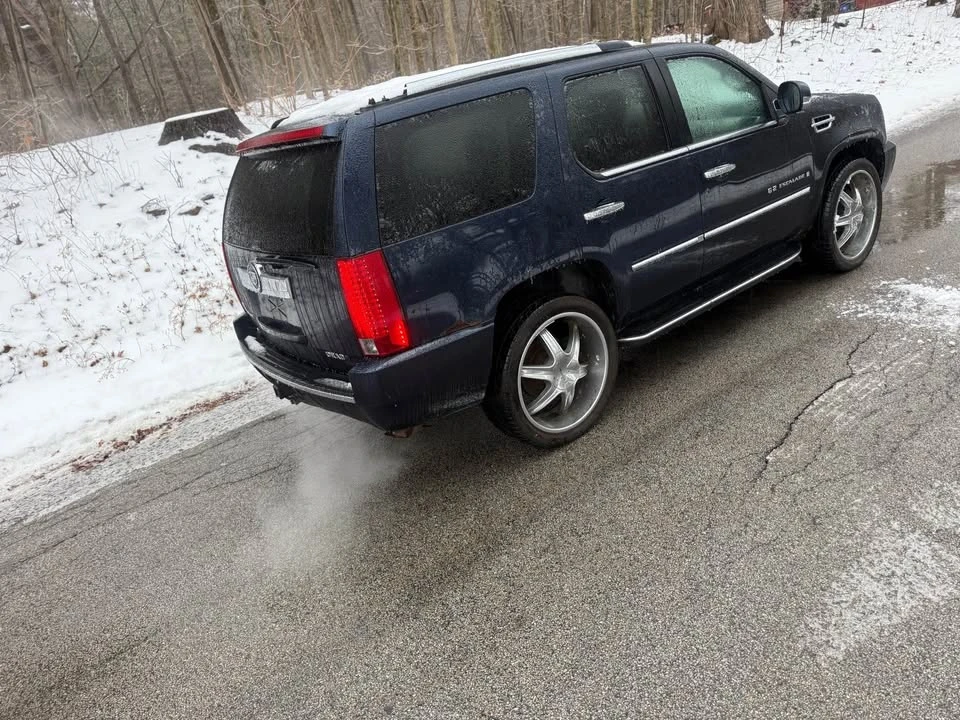 2007 Cadillac Escalade & EXT 3rd Gen - Image 4 of 9