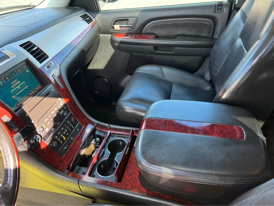 2007 Cadillac Escalade & EXT 3rd Gen - Image 8 of 13