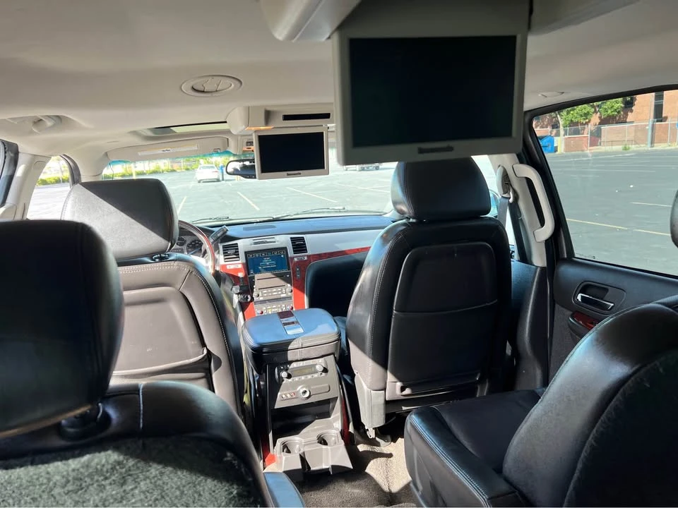 2007 Cadillac Escalade & EXT 3rd Gen - Image 10 of 13