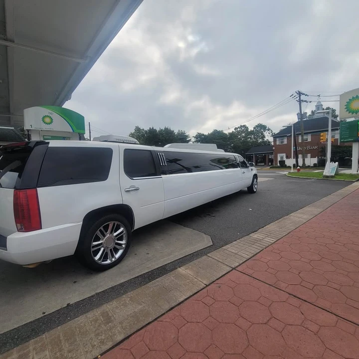 2007 Cadillac Escalade & EXT 3rd Gen - Image 4 of 6