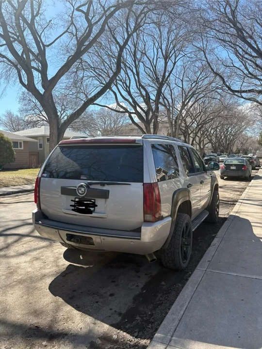 2007 Cadillac Escalade & EXT 3rd Gen - Image 3 of 7