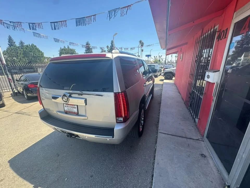 2007 Cadillac Escalade & EXT 3rd Gen - Image 4 of 13