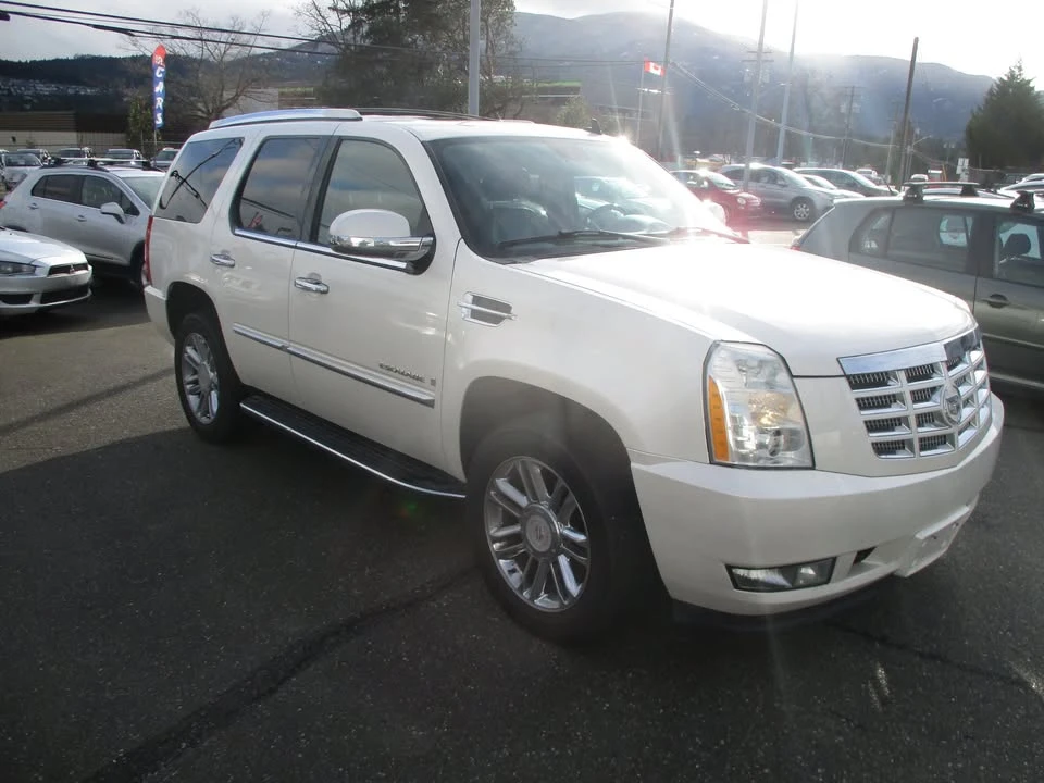 2007 Cadillac Escalade & EXT 3rd Gen - Image 3 of 16