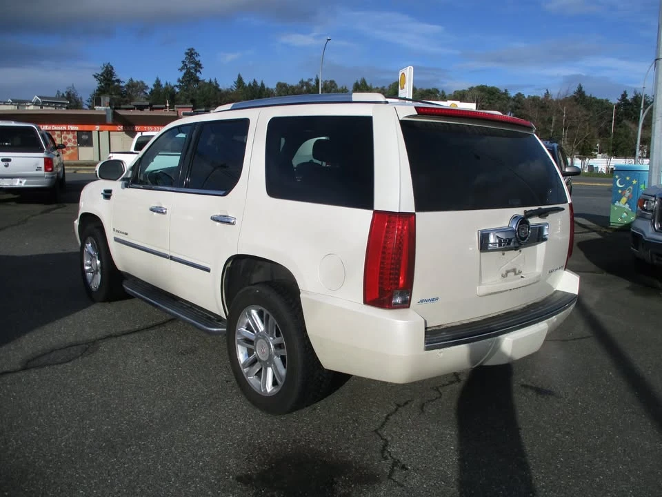 2007 Cadillac Escalade & EXT 3rd Gen - Image 8 of 16