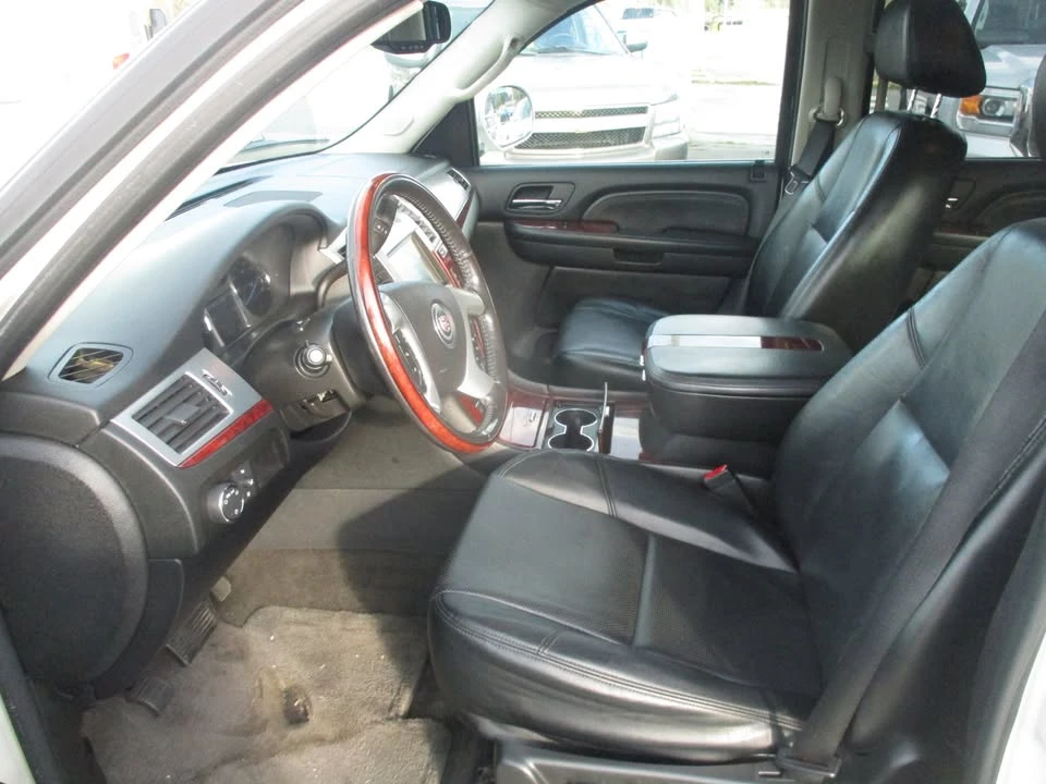 2007 Cadillac Escalade & EXT 3rd Gen - Image 10 of 16