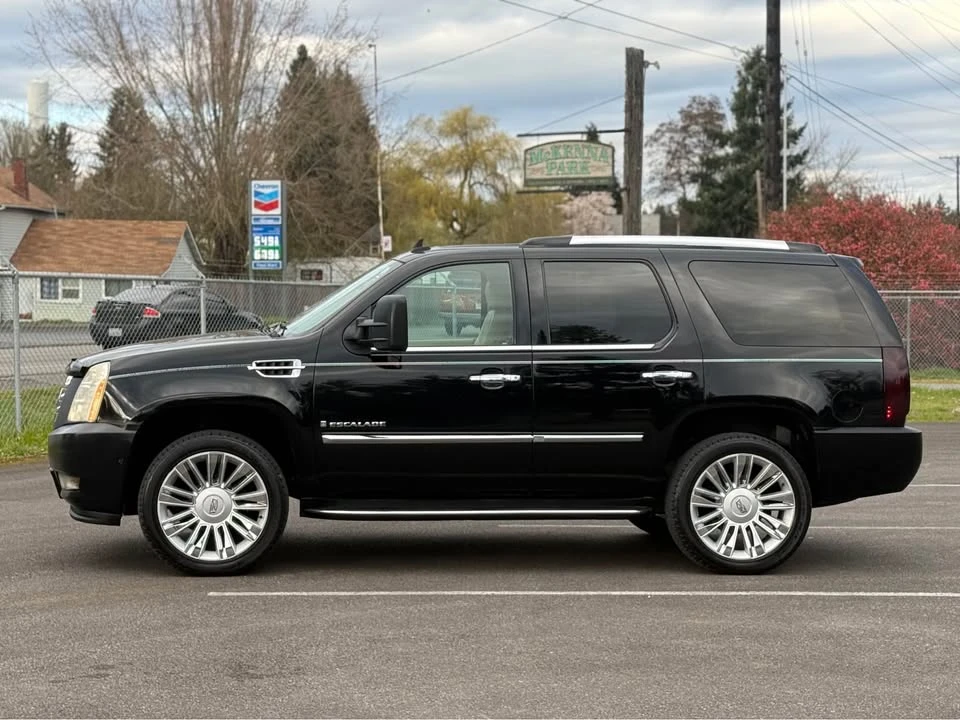2007 Cadillac Escalade & EXT 3rd Gen - Image 2 of 17