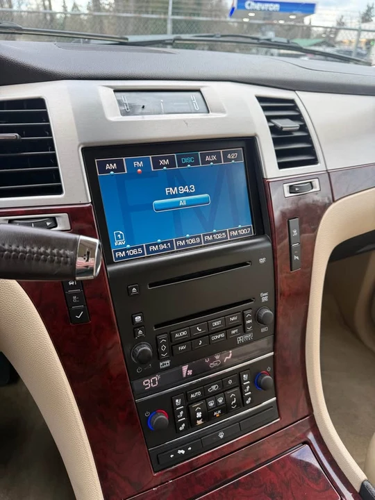 2007 Cadillac Escalade & EXT 3rd Gen - Image 17 of 17