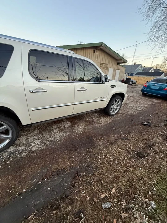 2007 Cadillac Escalade & EXT 3rd Gen - Image 6 of 20