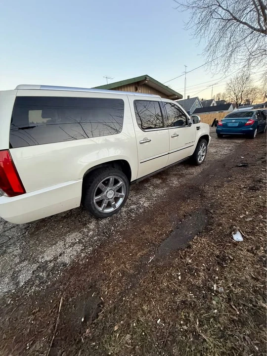 2007 Cadillac Escalade & EXT 3rd Gen - Image 5 of 20