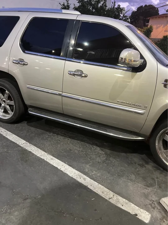 2007 Cadillac Escalade & EXT 3rd Gen - Image 4 of 8
