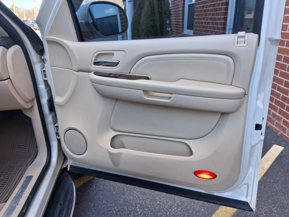 2007 Cadillac Escalade & EXT 3rd Gen - Image 17 of 20