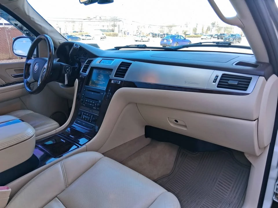 2007 Cadillac Escalade & EXT 3rd Gen - Image 16 of 20