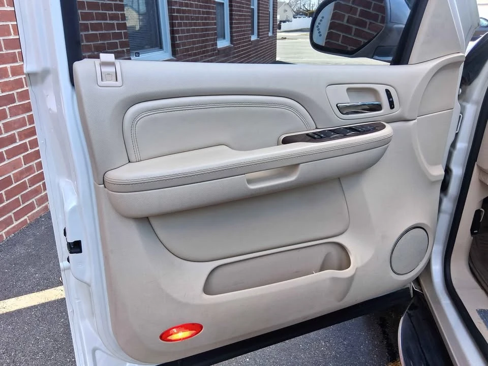 2007 Cadillac Escalade & EXT 3rd Gen - Image 11 of 20