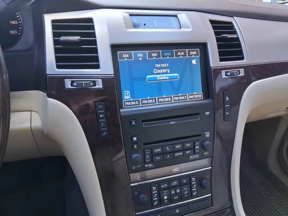 2007 Cadillac Escalade & EXT 3rd Gen - Image 19 of 20
