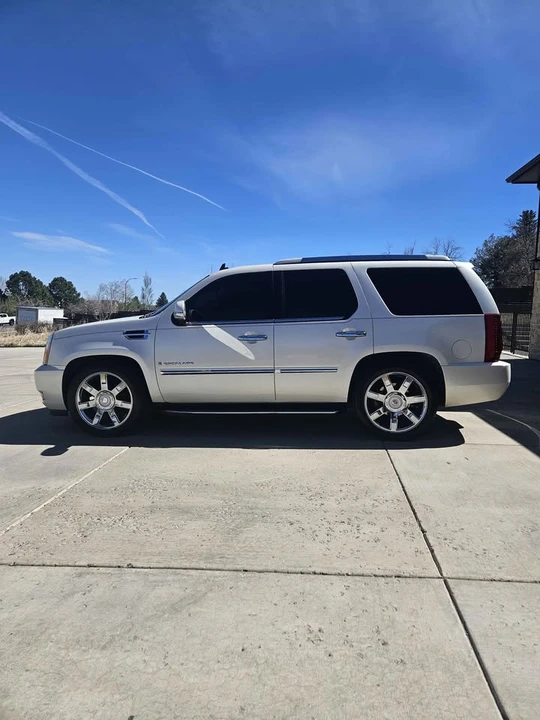 2007 Cadillac Escalade & EXT 3rd Gen - Image 9 of 17