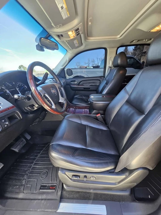 2007 Cadillac Escalade & EXT 3rd Gen - Image 7 of 17