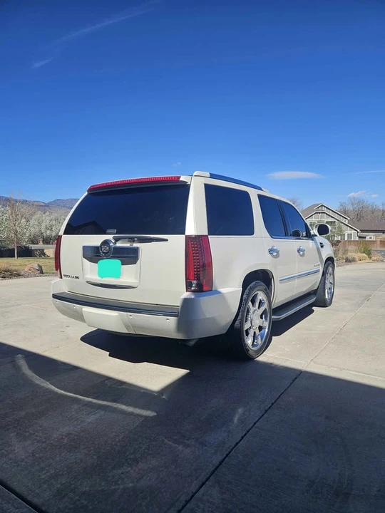 2007 Cadillac Escalade & EXT 3rd Gen - Image 16 of 17
