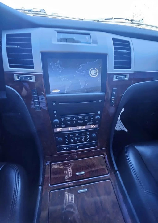 2007 Cadillac Escalade & EXT 3rd Gen - Image 8 of 17