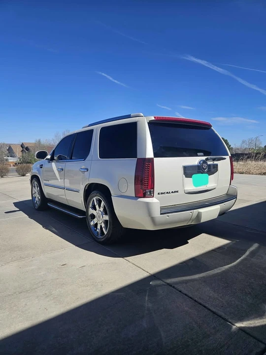 2007 Cadillac Escalade & EXT 3rd Gen - Image 17 of 17