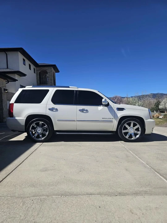 2007 Cadillac Escalade & EXT 3rd Gen - Image 10 of 17