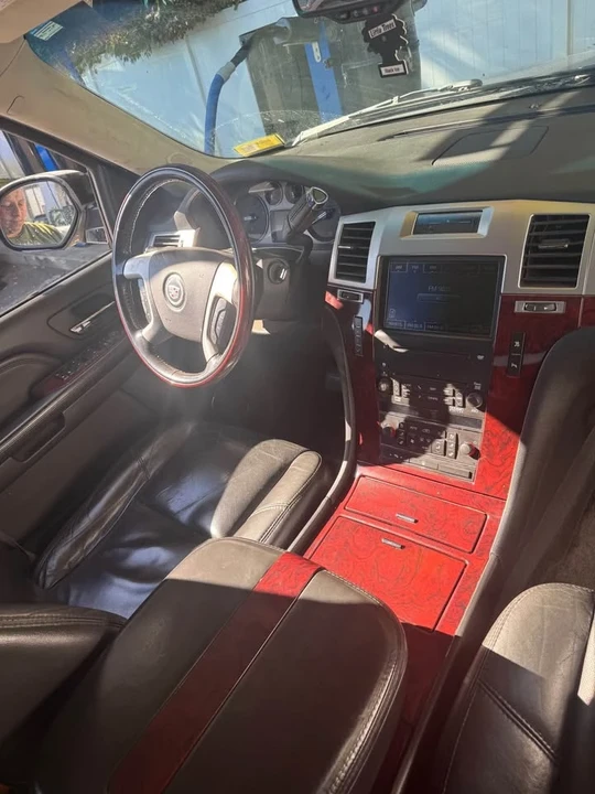 2007 Cadillac Escalade & EXT 3rd Gen - Image 11 of 20