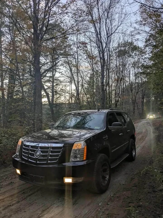 2007 Cadillac Escalade & EXT 3rd Gen - Image 3 of 20